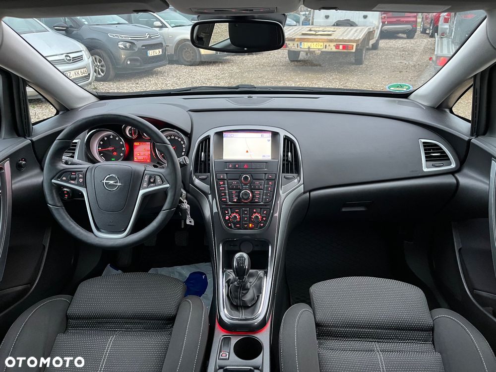 Opel Astra 1.4 Turbo Cosmo - 8