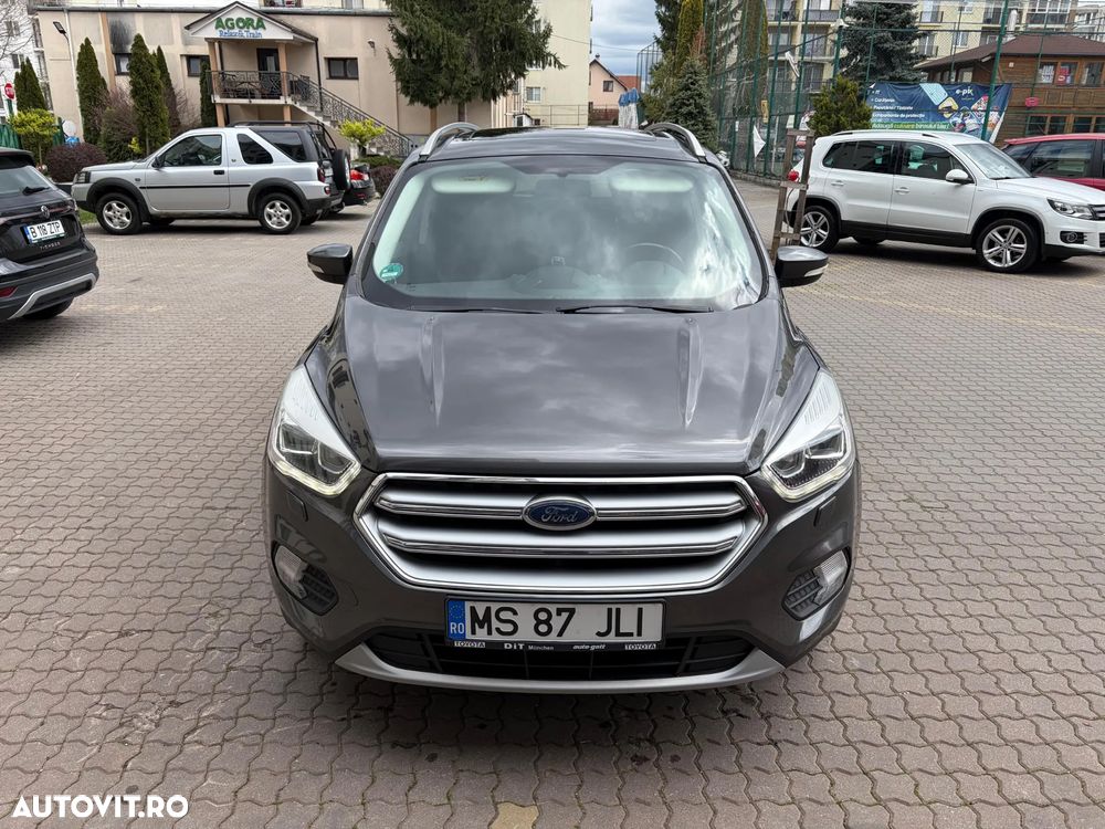 Ford Kuga - 8