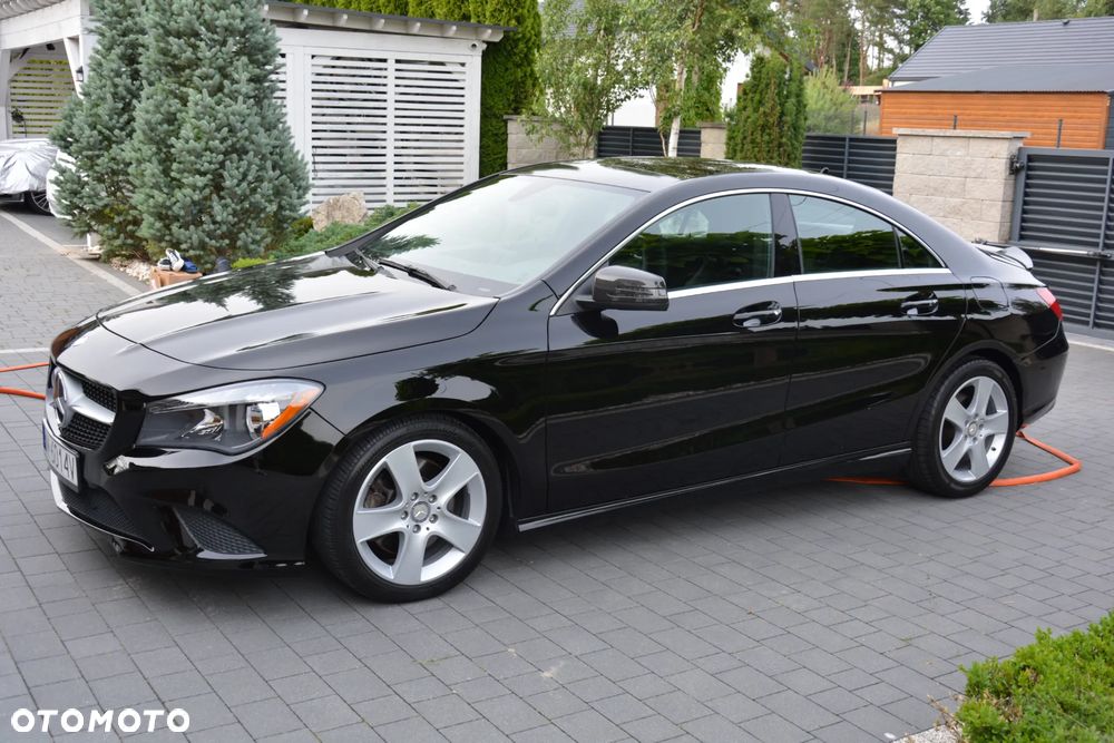 Mercedes-Benz CLA 250 4Matic 7G-DCT StreetStyle - 8