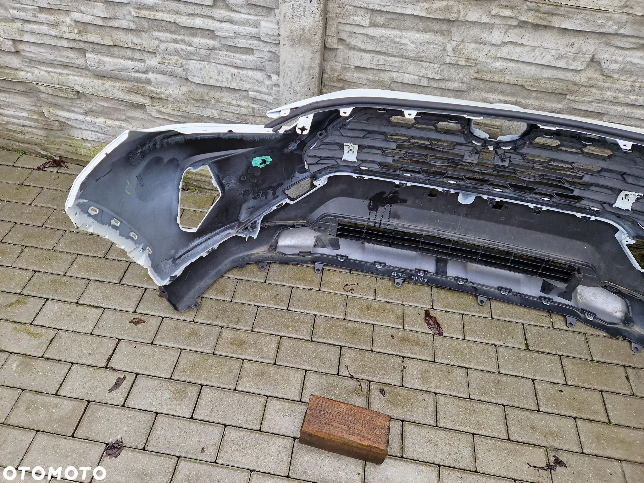 Zderzak Toyota Rav4 v 2019- - 12