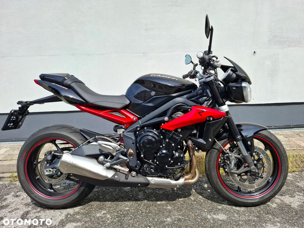 Triumph Street Triple - 1