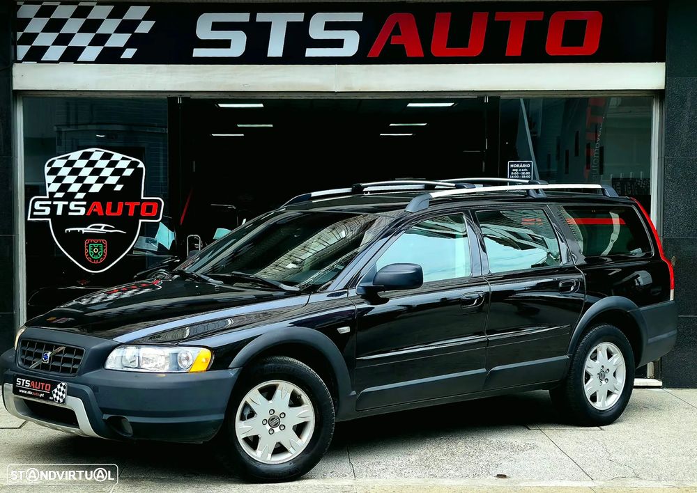 Volvo XC 70 2.4 D5 Nivel 2 - 2