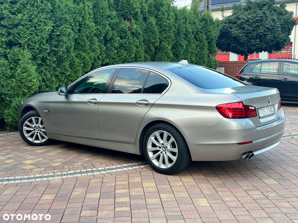 BMW Seria 5 523i - 9