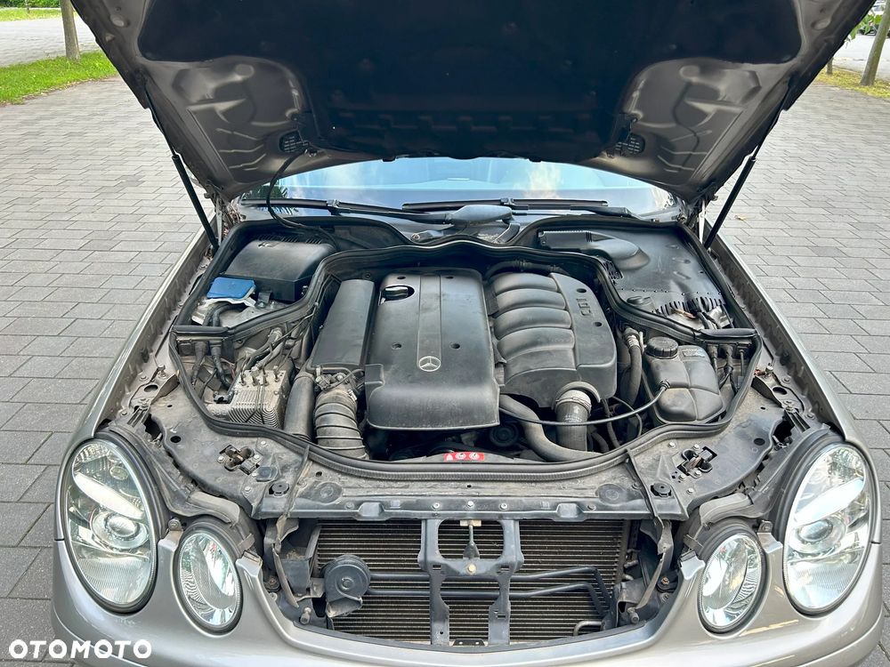 Mercedes-Benz Klasa E 200 CDI Classic - 22