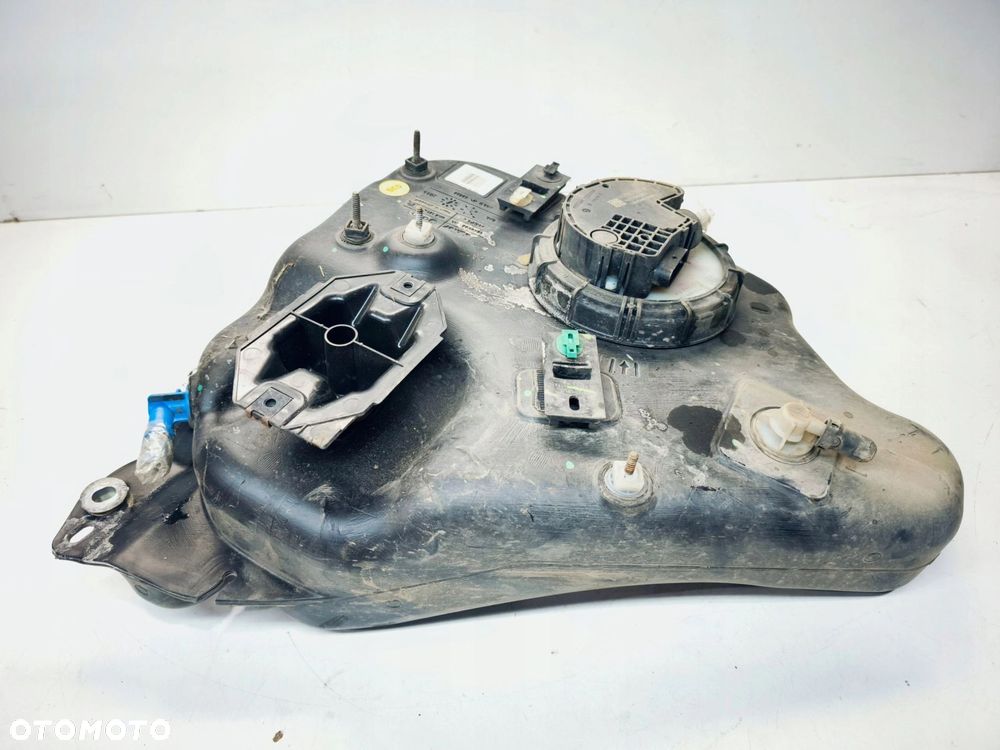 POMPA ZBIORNIK PŁYNU ADBLUE AUDI A4 B8 A5 8T LIFT 8K0131969 8K0131877S - 5