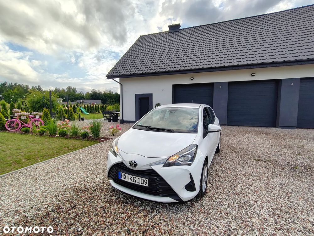 Toyota Yaris - 32
