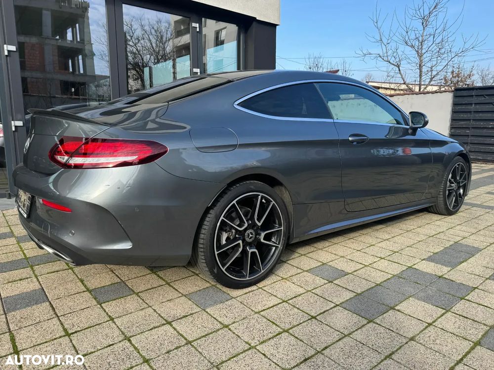 Mercedes-Benz C 300 Coupe 9G-TRONIC - 8