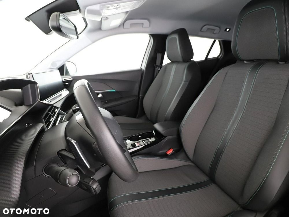 Peugeot 2008 PureTech 130 EAT8 Allure - 14