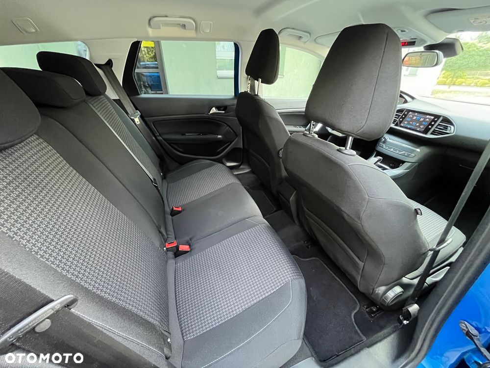 Peugeot 308 BlueHDi 130 EAT8 Business - 7