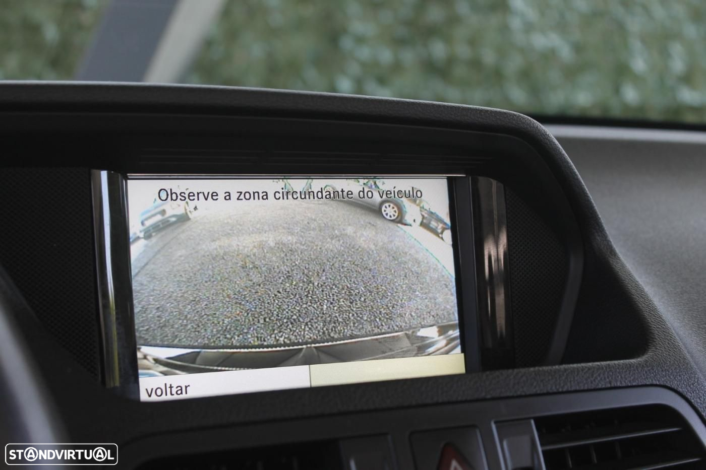 Mercedes-Benz E 250 CGi Avantgarde BlueEfficiency Auto - 30