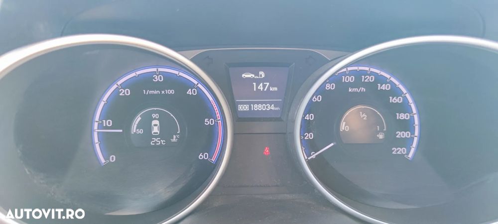 Hyundai ix35 2.0 CRDI 4WD Comfort - 9