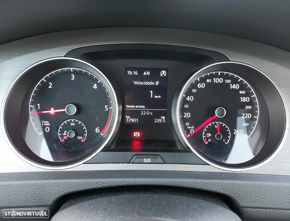 VW Golf 1.6 TDi GPS Edition - 24