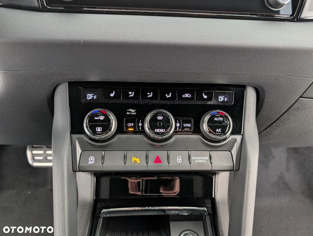 Skoda Karoq 1.5 TSI ACT Sportline DSG - 19