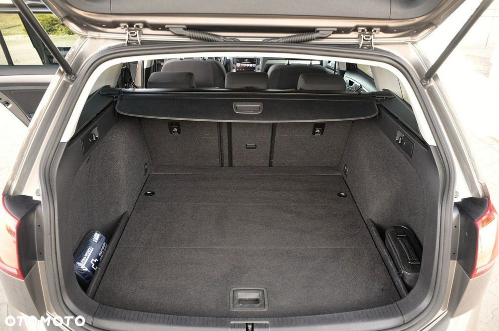 Volkswagen Golf - 19