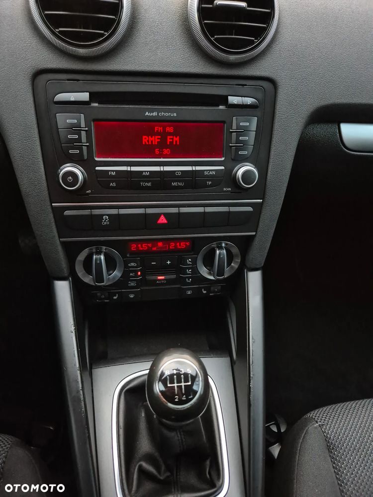 Audi A3 Sportback 1.6 Attraction - 19