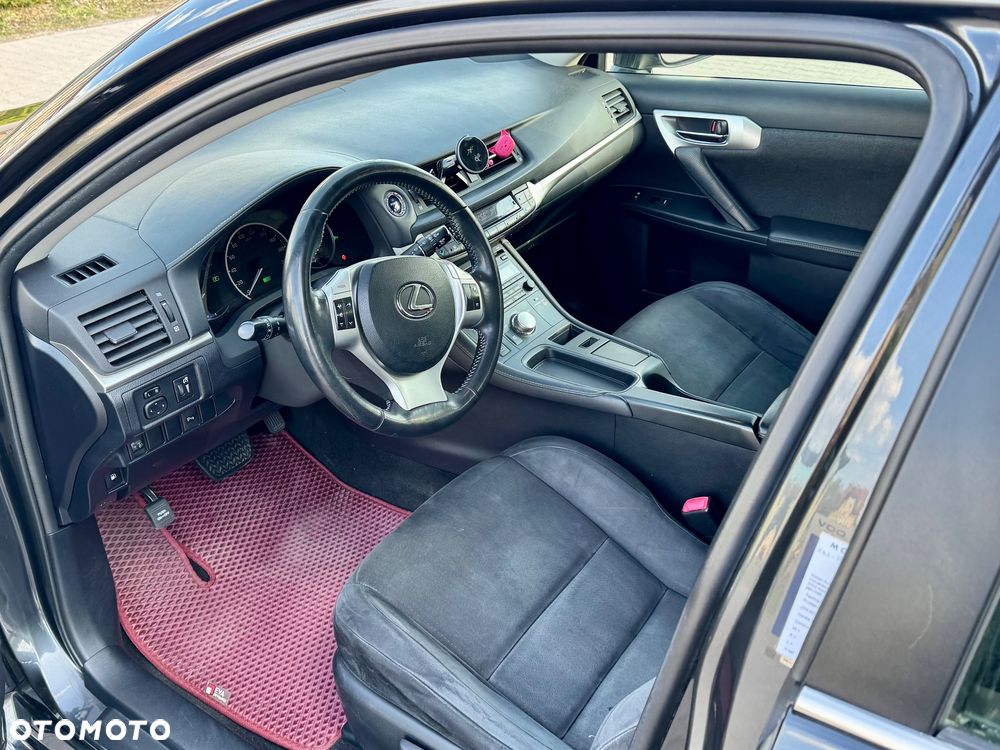 Lexus CT - 6