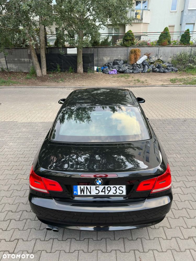 BMW Seria 3 330i - 12