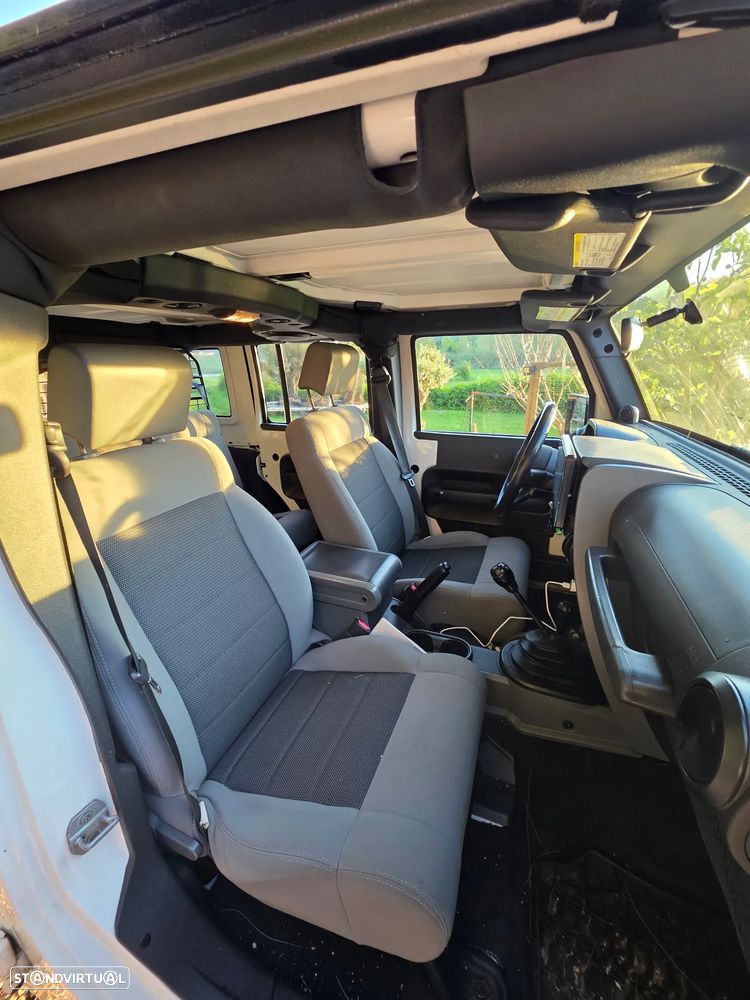 Jeep Wrangler Unlimited - 6