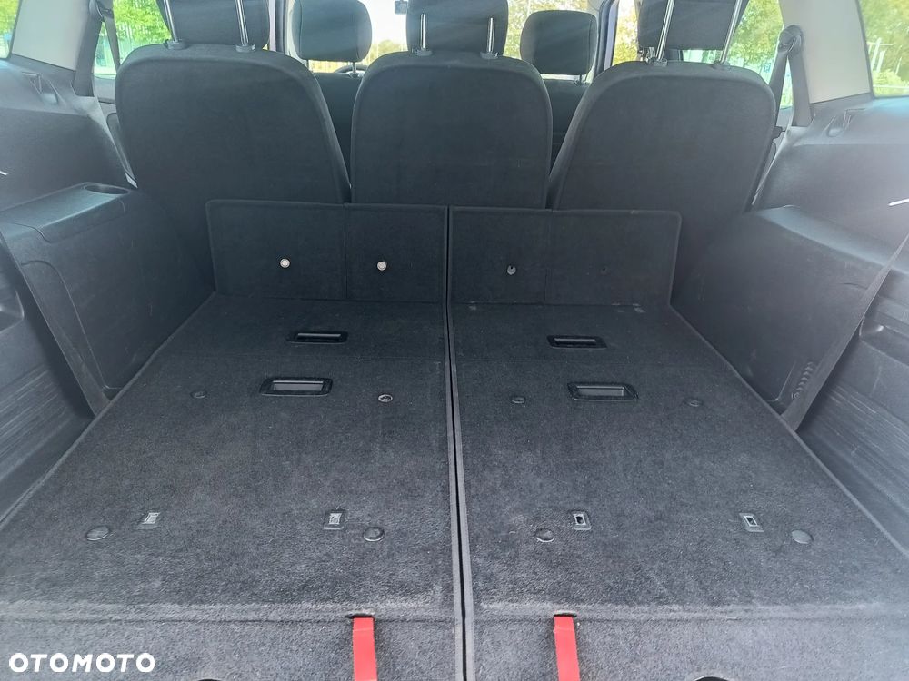 Ford S-Max - 9