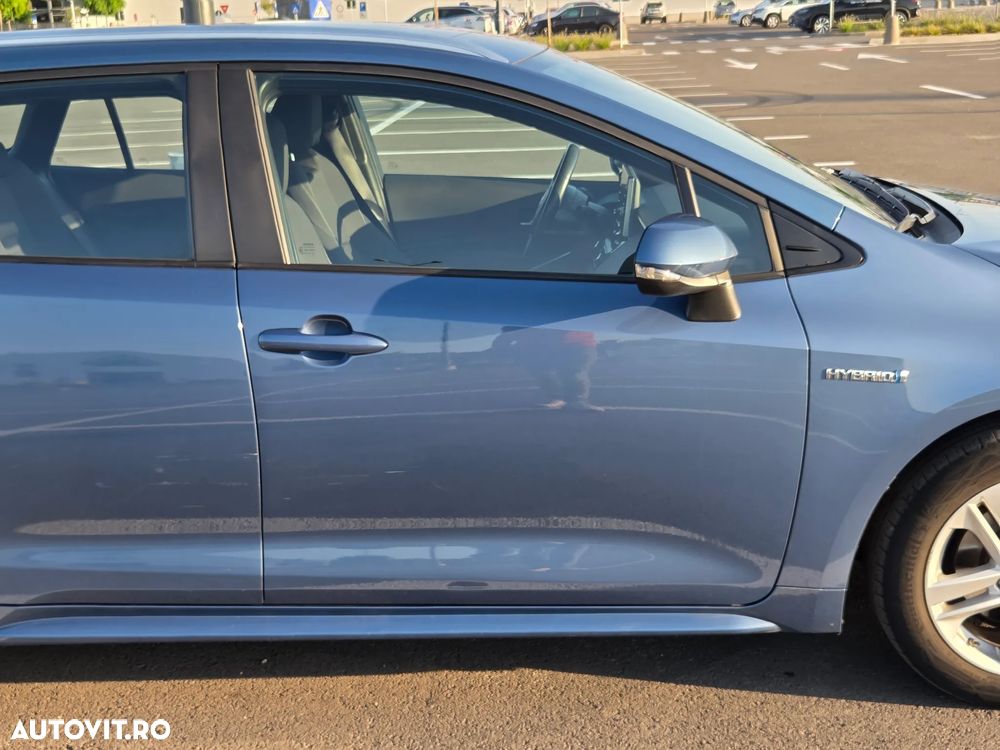 Toyota Corolla 1.8 HSD Business - 8