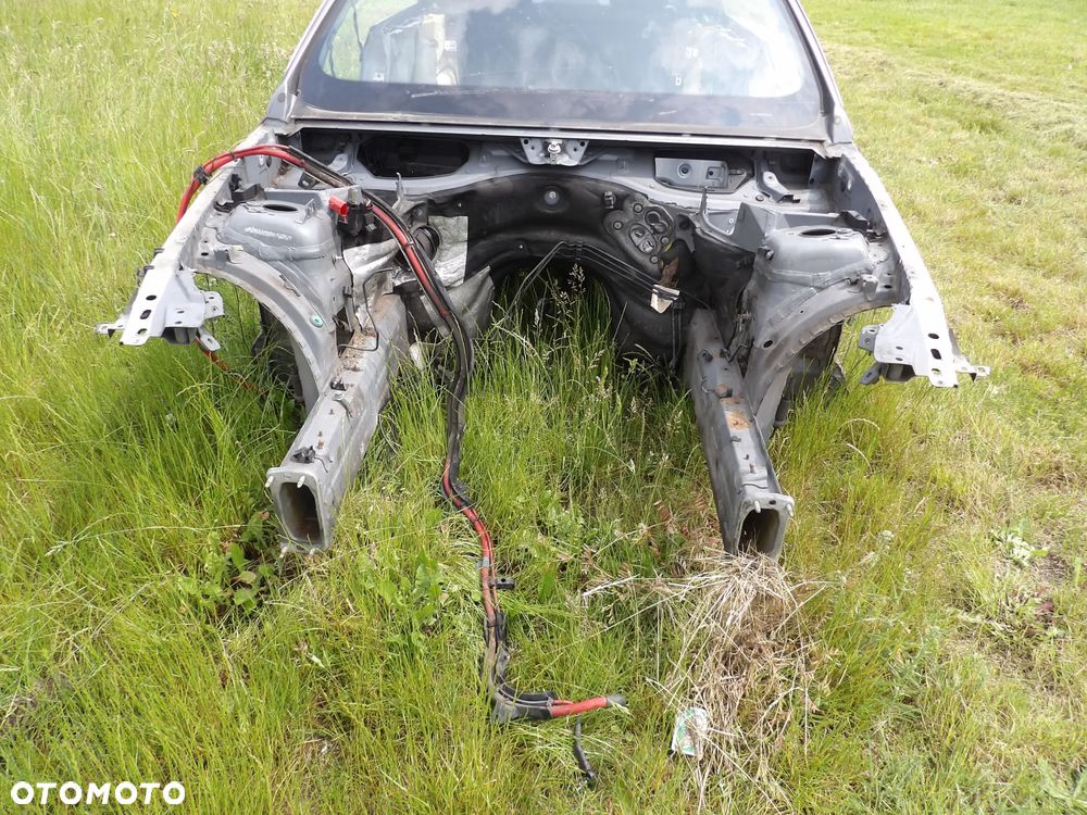 BMW - E93 - KOLOR A52/7 - PRZÓD - PODŁUŻNICA - PRAWA/LEWA - CENA ZA 1 SZT - 3