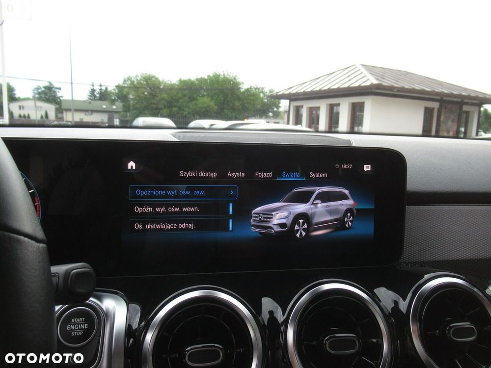 Mercedes-Benz GLB 200 7G-DCT - 25