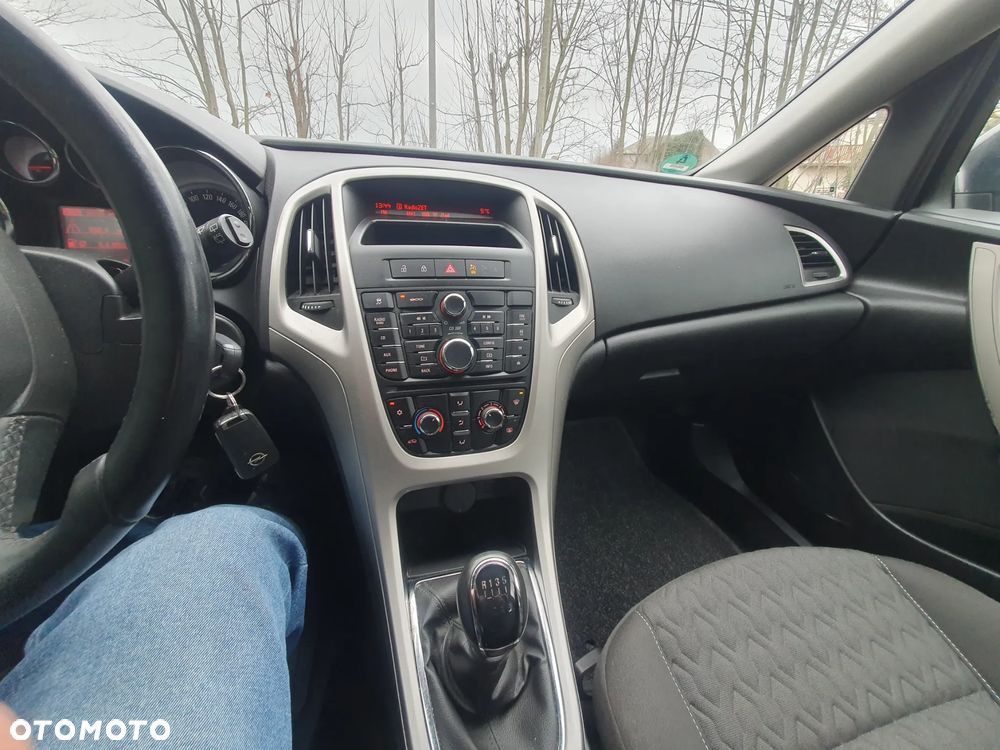 Opel Astra 1.7 CDTI DPF Cosmo - 17