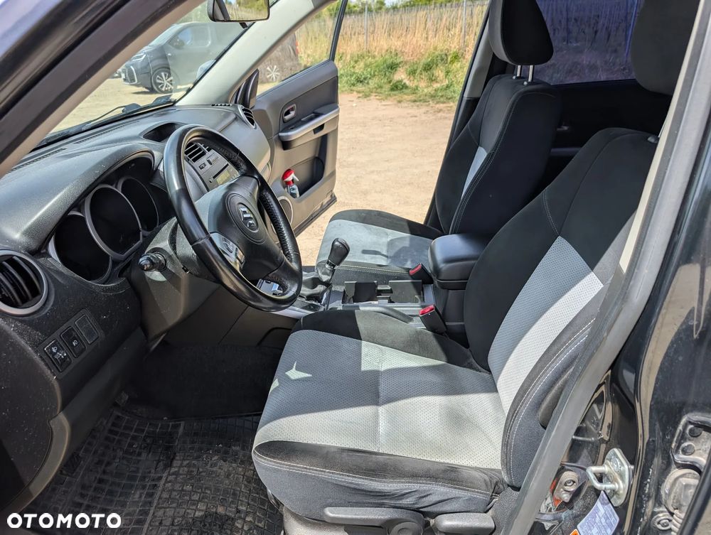 Suzuki Grand Vitara 2.0 Comfort Limited - 3