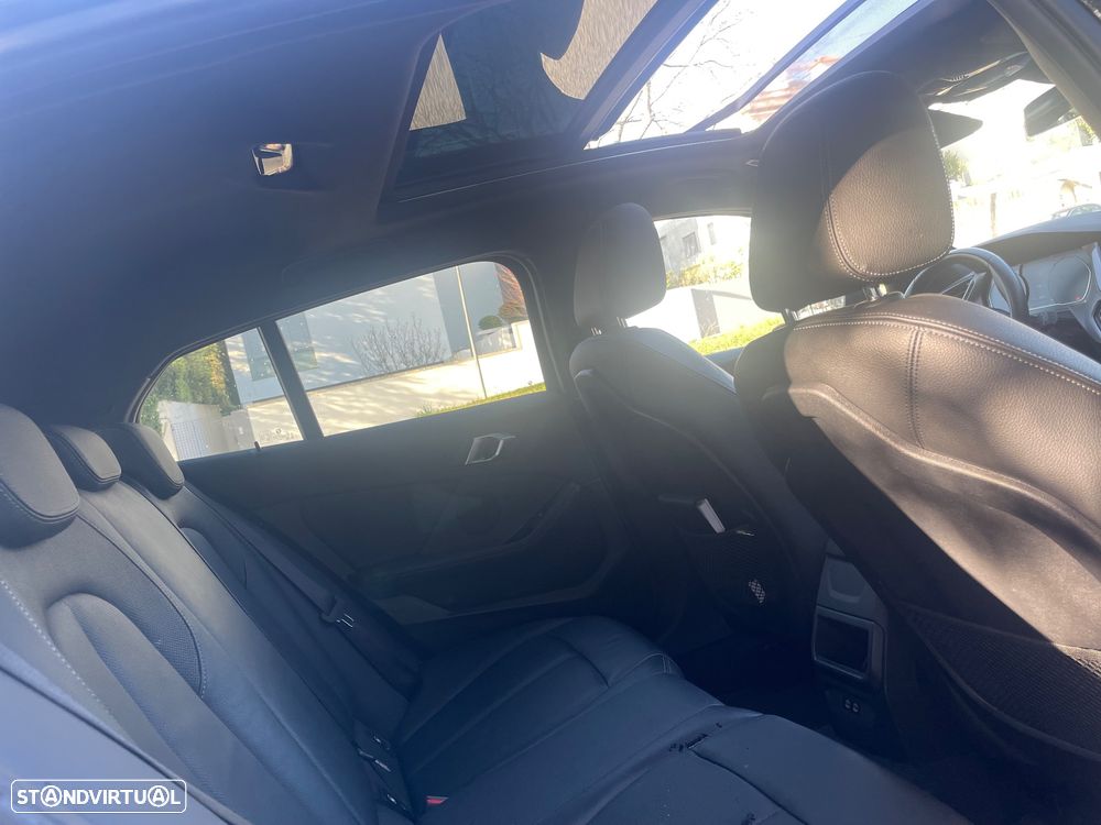 BMW 116 d Line Sport — fotografia 16