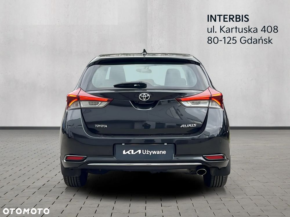 Toyota Auris 1.6 D-4D Premium - 4