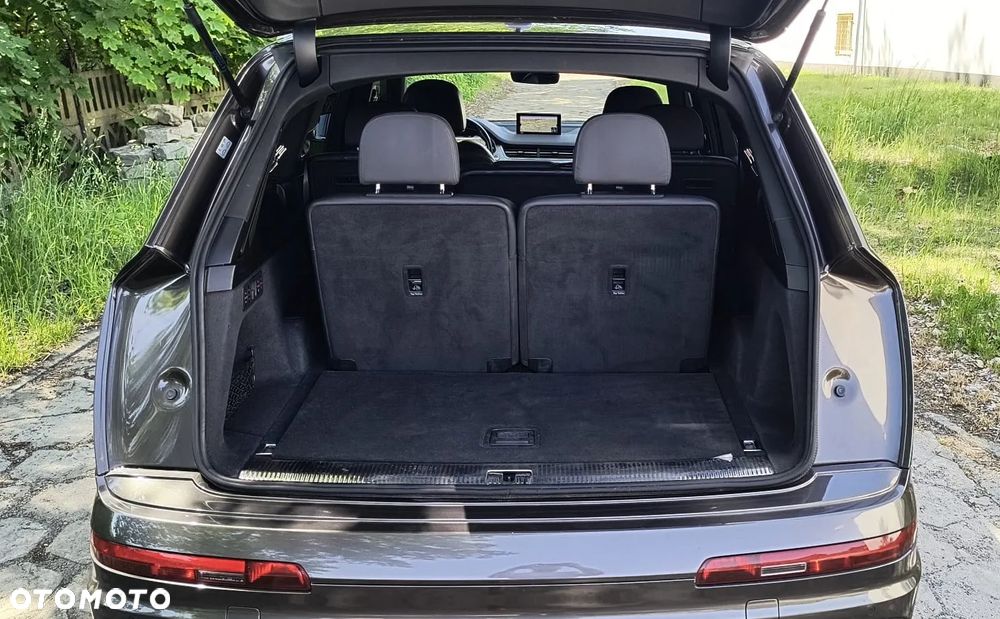 Audi Q7 - 12