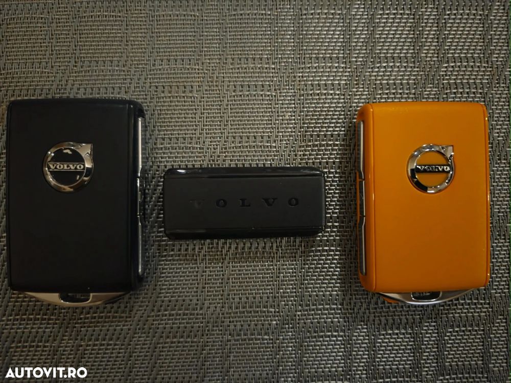 Volvo V60 B4 MHEV AT8 FWD Momentum Pro - 34