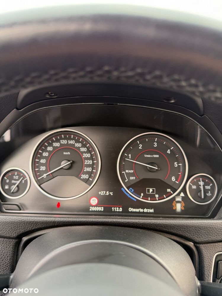 BMW Seria 3 320d M Sport - 24