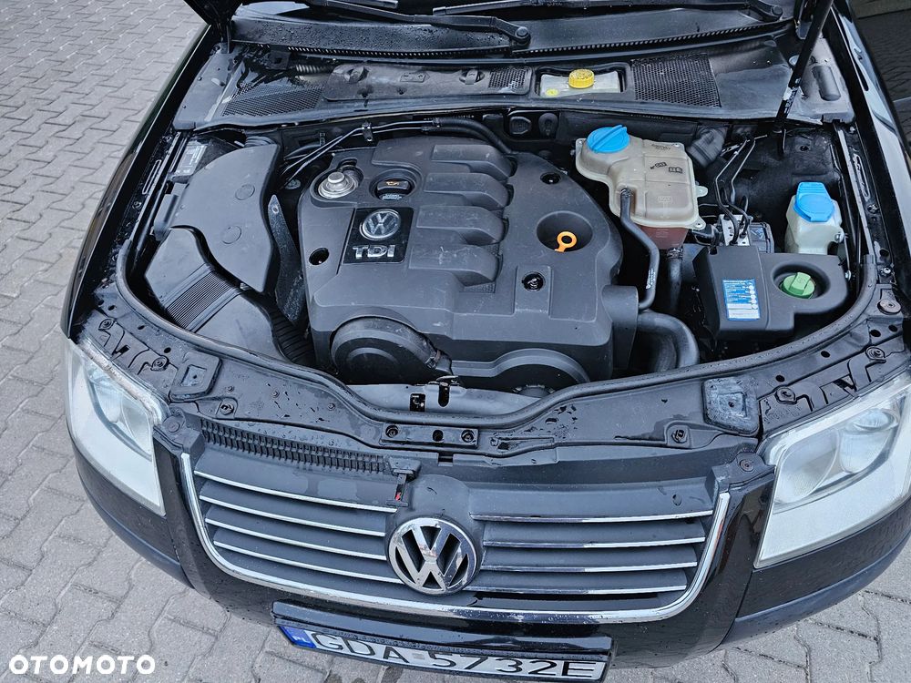 Volkswagen Passat 1.9 TDI Comfortline Family - 21