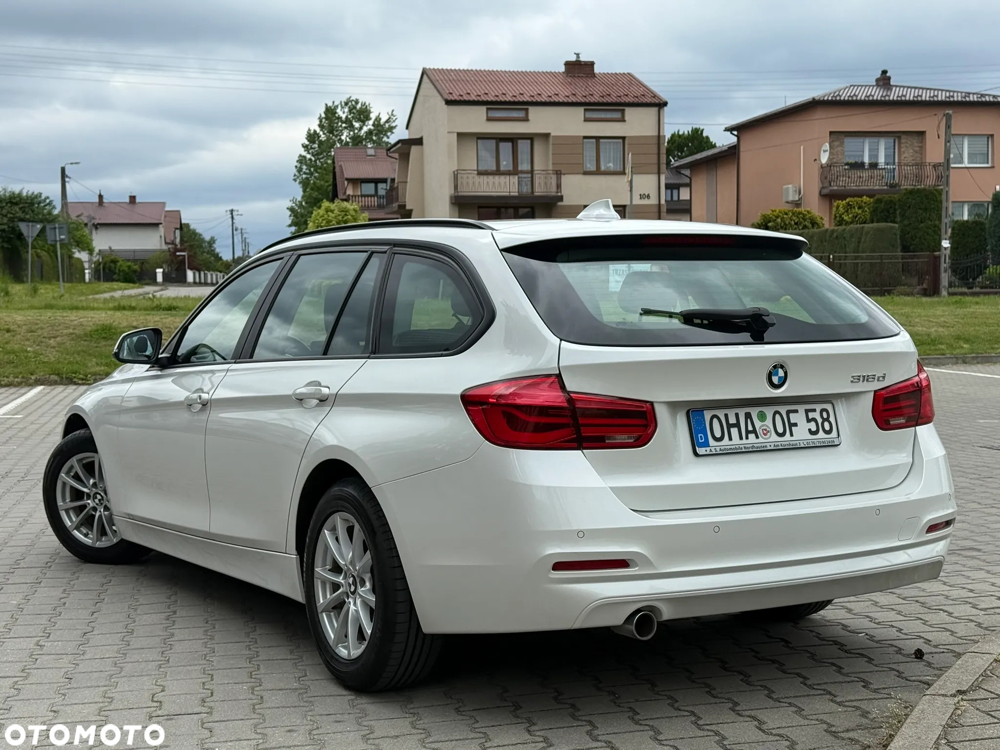BMW Seria 3 318d Sport Line Shadow - 8