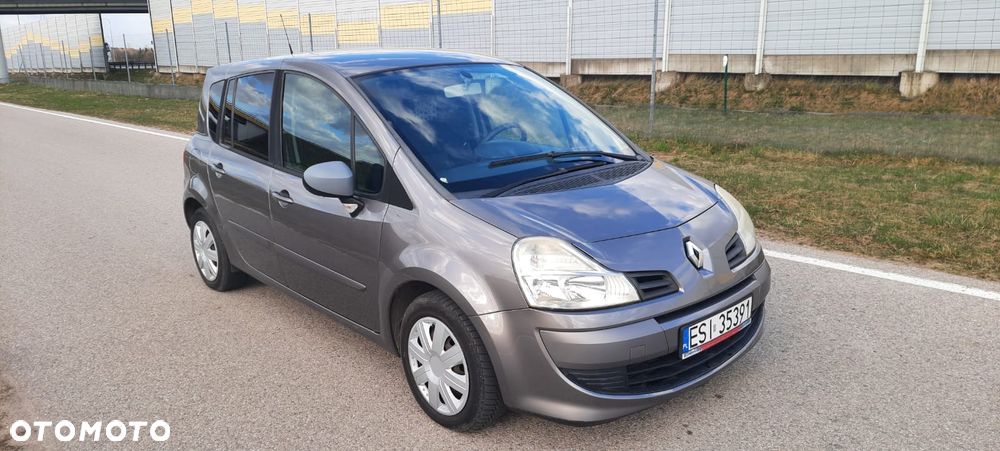 Renault Modus Grand 1.2 16V TCE Limited - 1