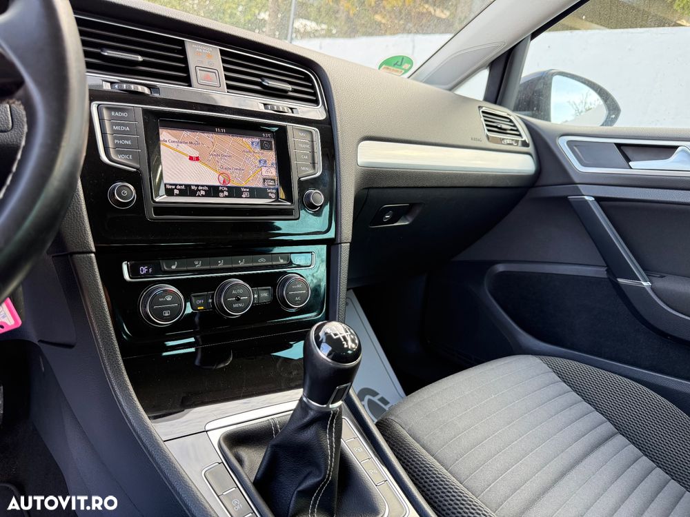 Volkswagen Golf 1.6 BlueTDI Cup - 16