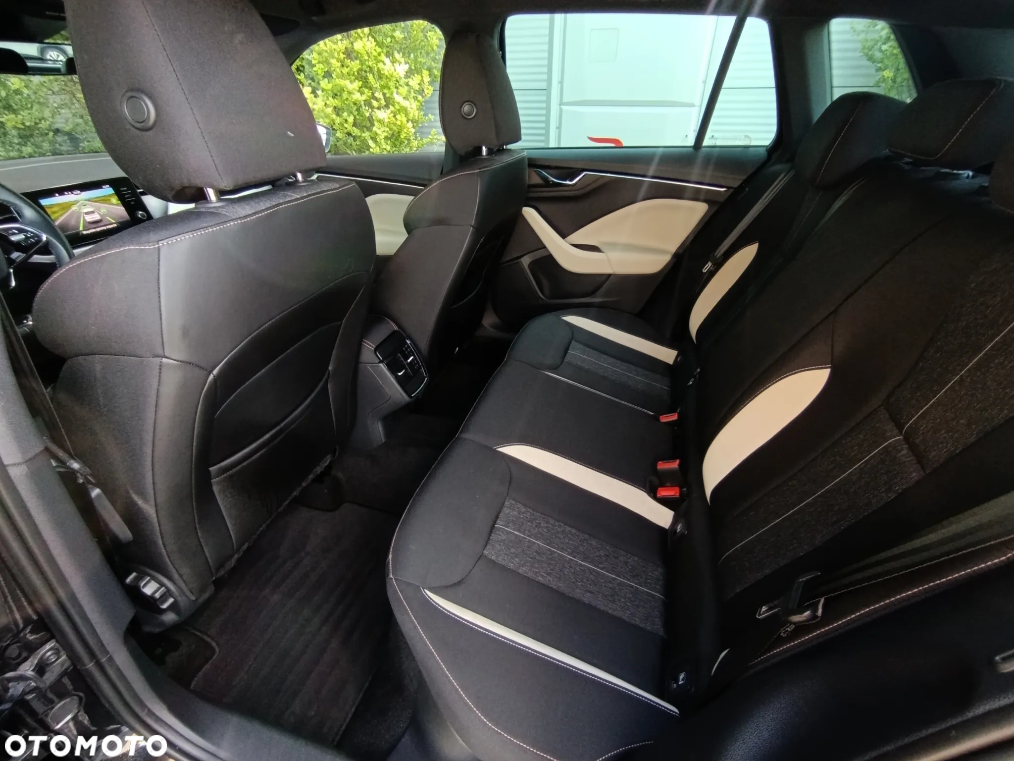 Skoda Kamiq 1.0 TSI Style DSG - 10