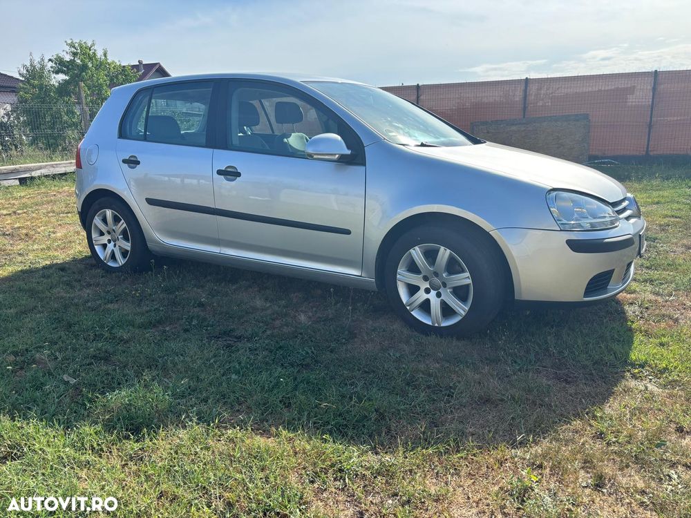 Volkswagen Golf - 2