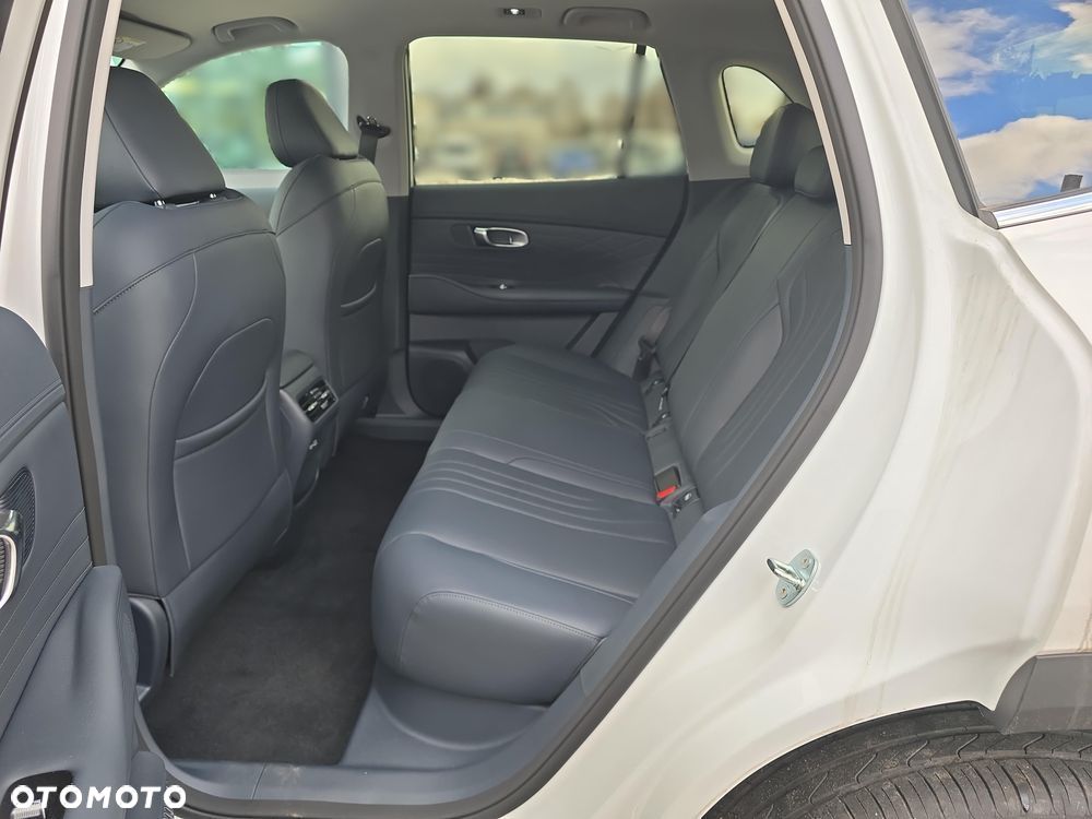 Geely Starray EM-i 1.5 PHEV Pro - 11