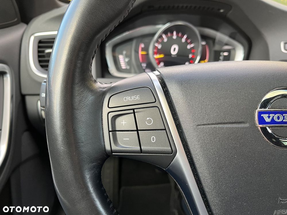 Volvo V60 T5 Drive-E Momentum - 18
