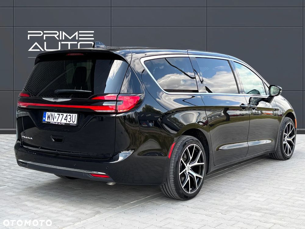 Chrysler Pacifica - 11