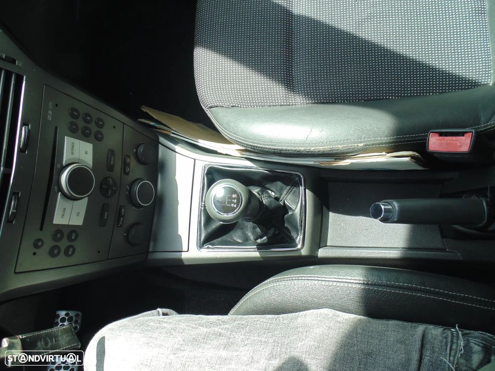 Opel Astra Caravan 1.7 CDTi Cosmo - 25