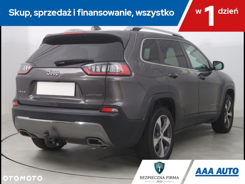Jeep Cherokee - 6