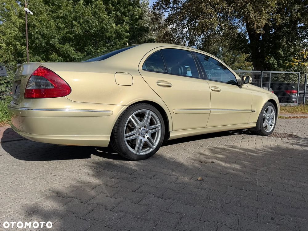 Mercedes-Benz Klasa E - 37