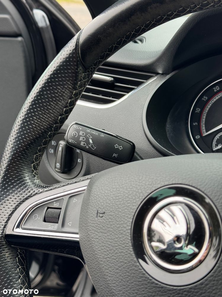 Skoda Octavia 2.0 TDI RS DSG - 20