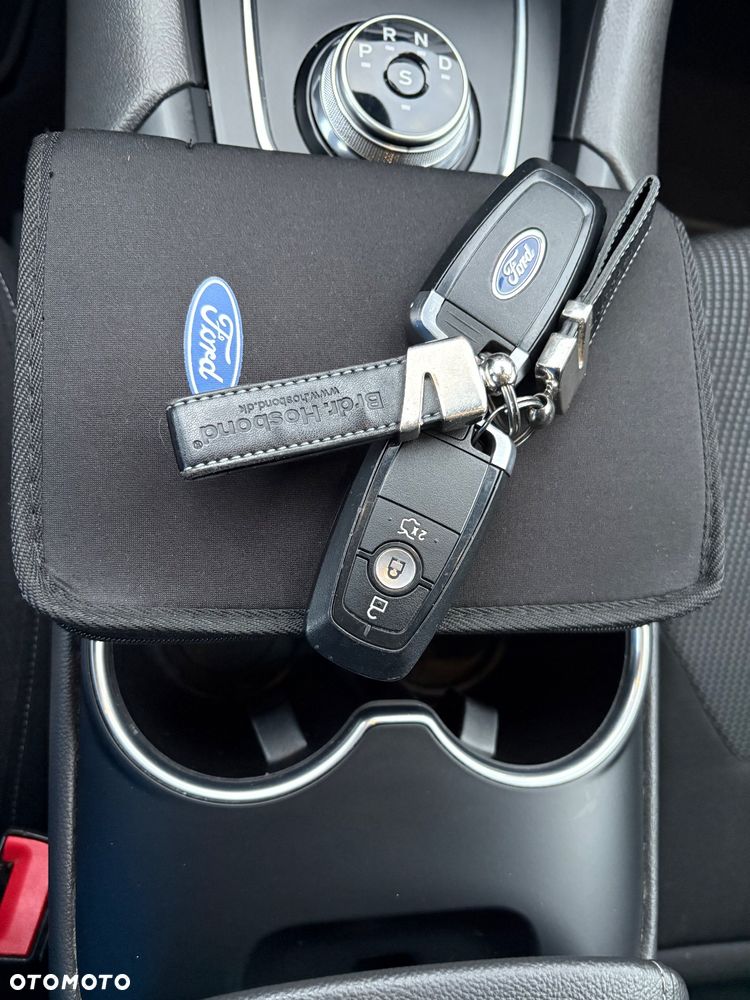 Ford Mondeo 2.0 EcoBlue Titanium - 22