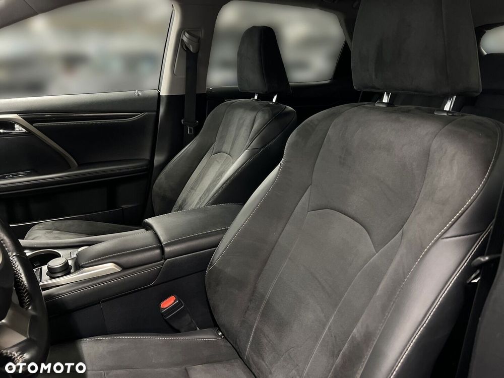 Lexus RX - 11