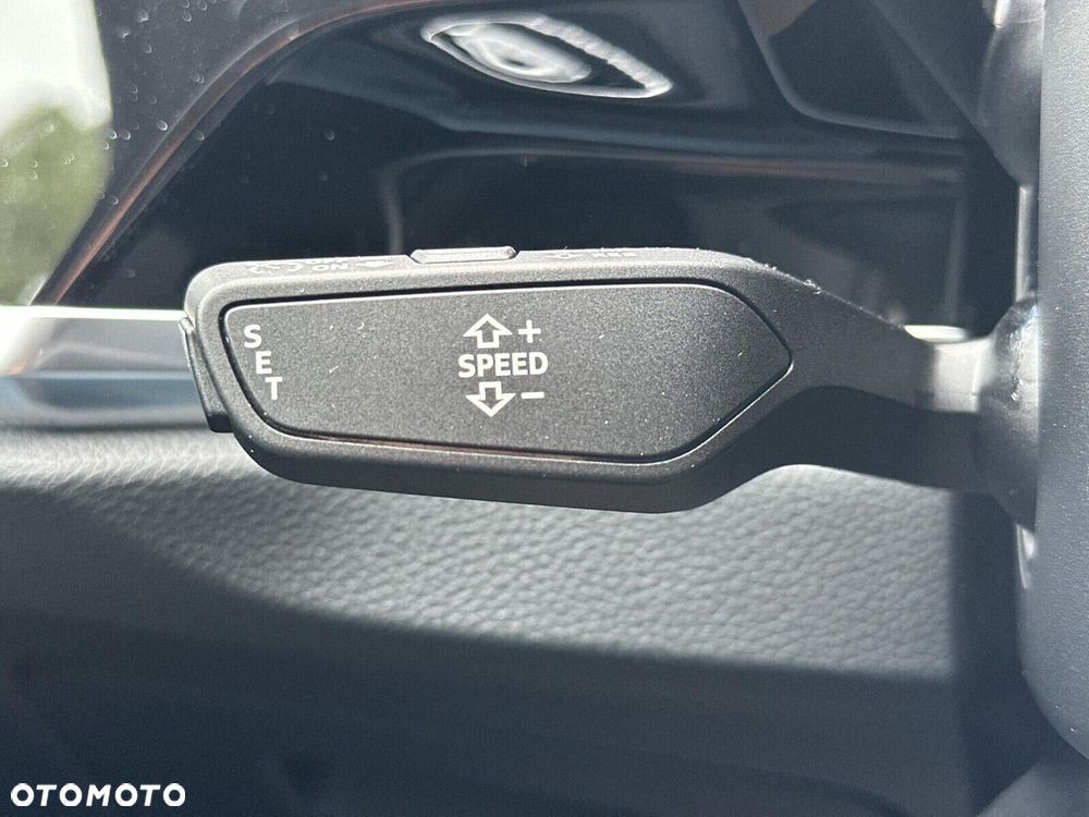 Audi Q3 Sportback - 16