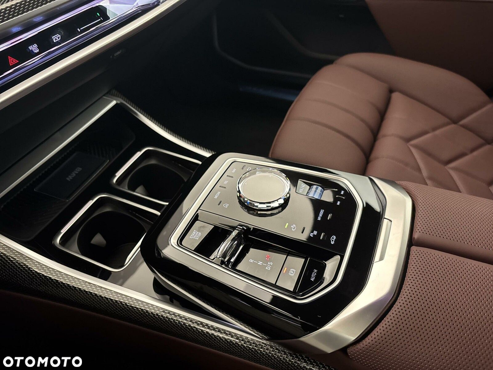 BMW Seria 7 - 16